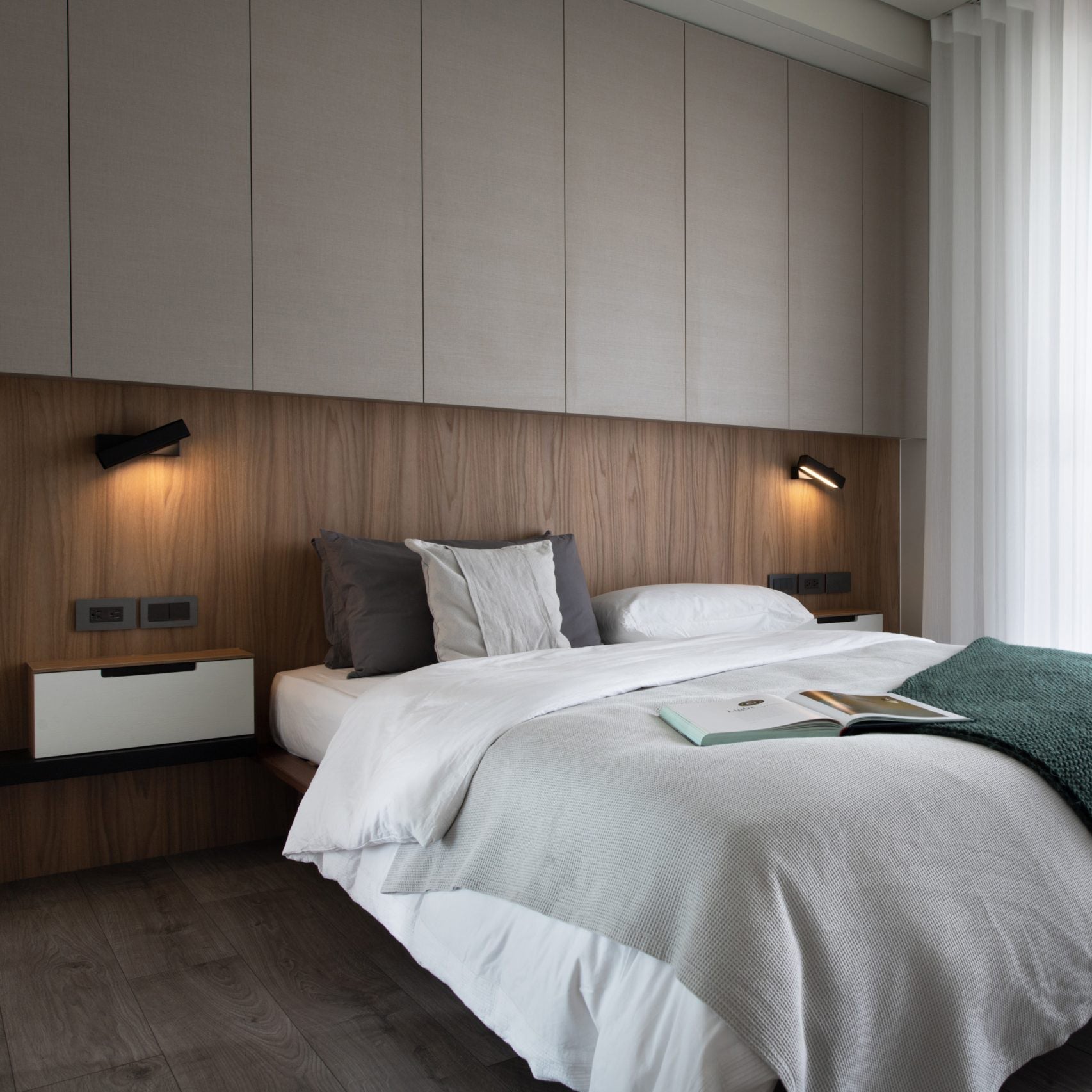 Olvynora Rotating Wood & Metal LED Wall Lamp - Minimalist Sconce - Image 12